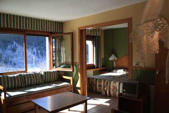 Apartamentos Solneu Baqueira Beret Ngoại thất bức ảnh
